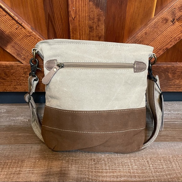 Myra leather star small crossbody purse NWT - Picture 5 of 7